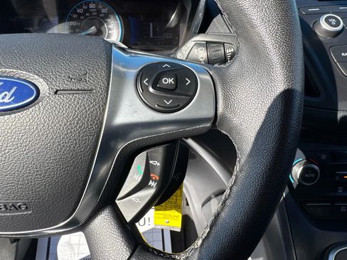 Used 2017 Ford C-MAX SE image 49