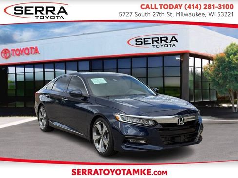 Used 2018 Honda Accord Touring image 1