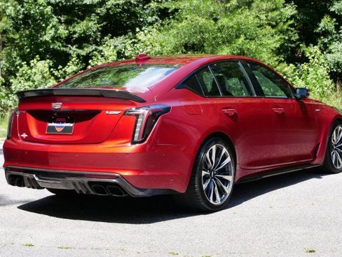 Used 2022 Cadillac CT5 V Blackwing w/ Carbon Fiber Package 2 RWD image 28