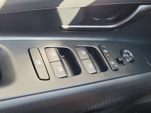 New 2026 Hyundai Elantra SEL Sport FWD image 16