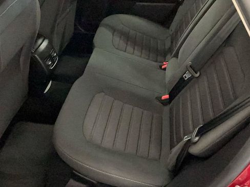 Used 2020 Ford Fusion SE FWD image 10