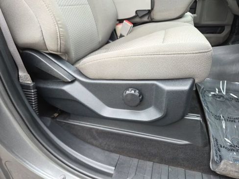 Used 2020 Ford F150 XLT w/ Heavy-Duty Payload Package AWD/4WD image 41