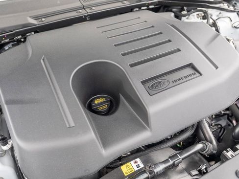 New 2026 Land Rover Defender 110 X-Dynamic SE image 24