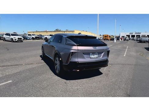 Certified 2024 Cadillac Lyriq Tech w/ Driver Assist Package RWD image 9