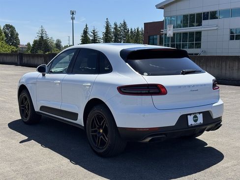 Used 2017 Porsche Macan AWD/4WD image 5