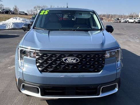 Used 2025 Ford Maverick Lariat w/ 4K Tow Package image 2