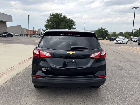 Used 2020 Chevrolet Equinox LS w/ LS Convenience Package FWD image 8