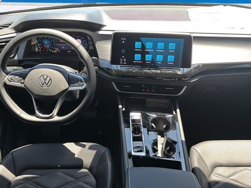 New 2026 Volkswagen Atlas Cross Sport SE AWD/4WD image 17