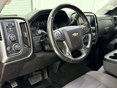 Used 2018 Chevrolet Silverado 1500 LT w/ Texas Edition image 9