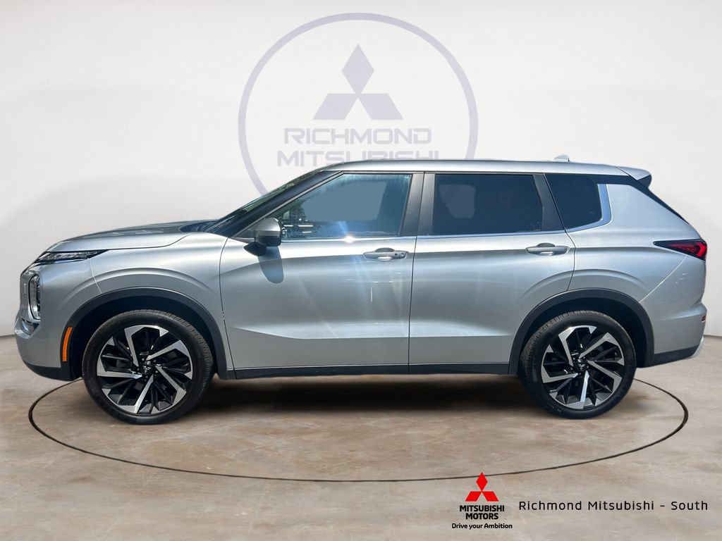 Used 2024 Mitsubishi Outlander SE Black Edition AWD/4WD image 6