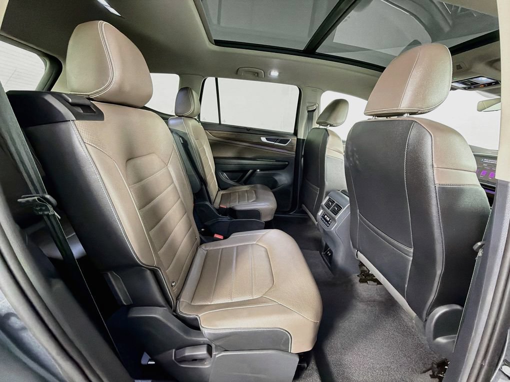 Used 2024 Volkswagen Atlas SEL AWD/4WD image 27