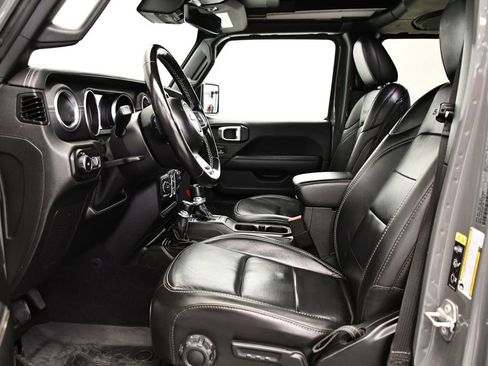 Used 2021 Jeep Wrangler Unlimited Sahara image 32