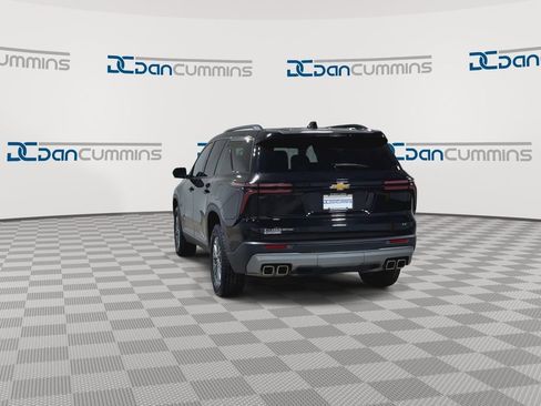 Certified 2024 Chevrolet Traverse LT image 7