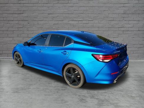 Certified 2022 Nissan Sentra SR w/ SR Premium Package FWD image 5
