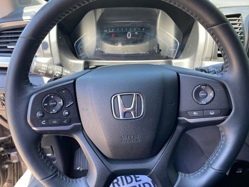 Used 2024 Honda Odyssey EX-L image 11