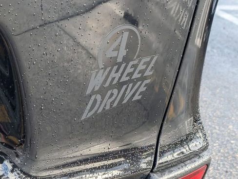 Used 2022 Jeep Cherokee Latitude image 14