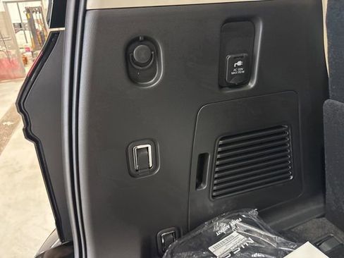 New 2026 Nissan Armada Platinum image 15