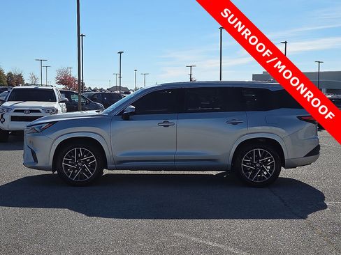 Used 2024 Lexus TX 350 FWD w/ Captains Chair Package image 3