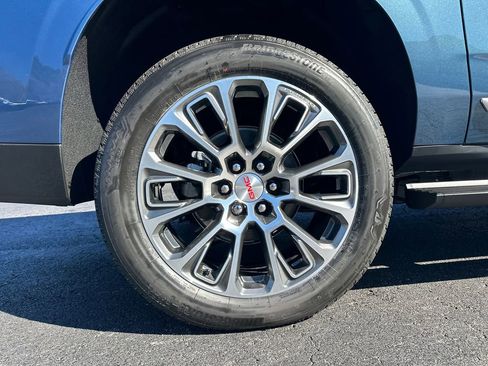 New 2026 GMC Yukon XL Denali w/ Sun & Power Step Package image 18