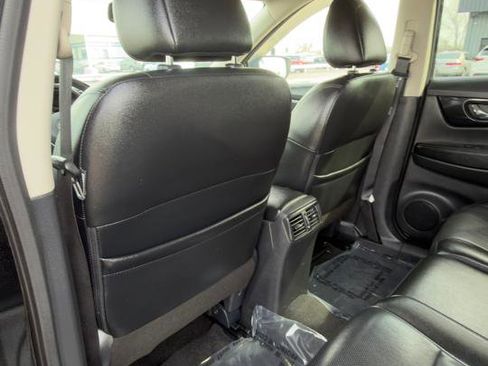 Used 2020 Nissan Rogue SL image 36