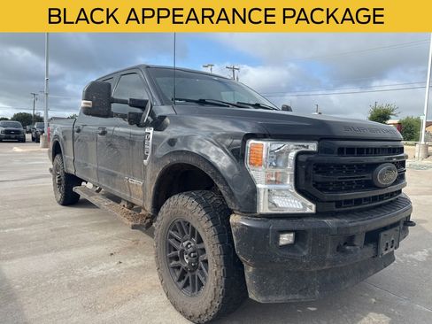 Used 2022 Ford F250 XLT w/ Black Appearance Package AWD/4WD image 1