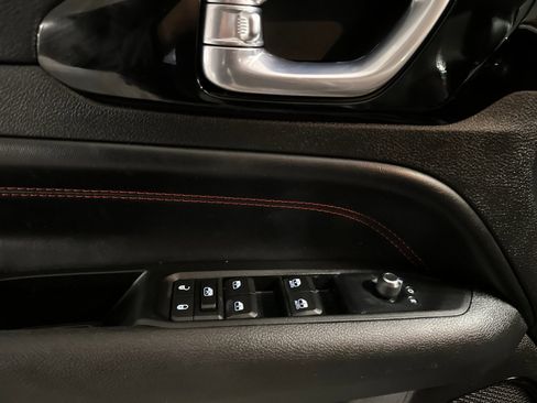 Used 2022 Jeep Compass Trailhawk w/ Trailhawk Convenience Group image 10