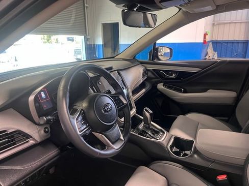 Used 2025 Subaru Outback Limited image 22