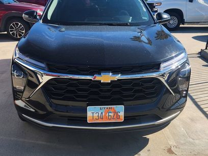 Used 2025 Chevrolet Trax LT