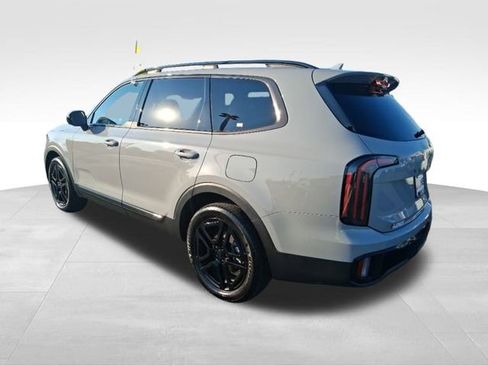 Used 2025 Kia Telluride SX X-Line image 4