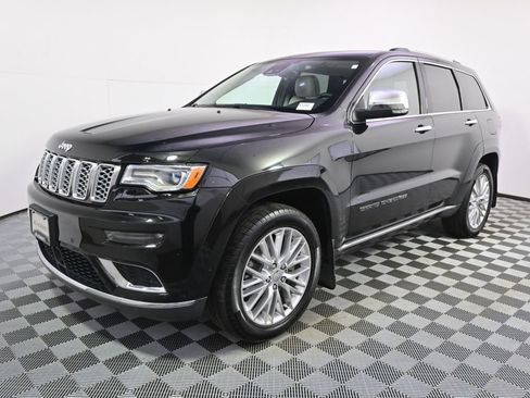 Used 2017 Jeep Grand Cherokee Summit AWD/4WD image 2