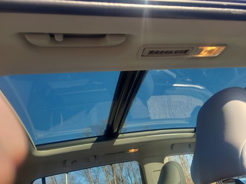 Used 2025 Toyota Highlander Platinum image 20