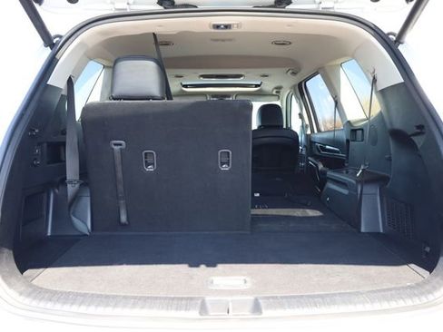 Certified 2025 Kia Telluride S image 28