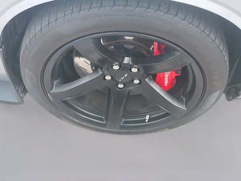 Used 2017 Dodge Challenger SRT Hellcat RWD image 31
