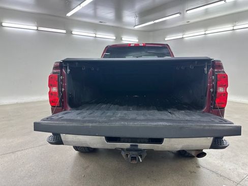 Used 2017 Chevrolet Silverado 2500 LTZ w/ Vortec Plus Package AWD/4WD image 17