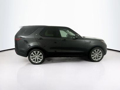 New 2026 Land Rover Discovery Dynamic SE