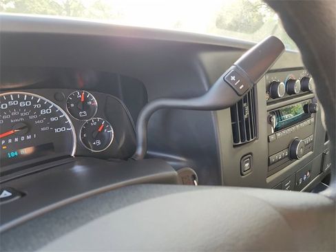 New 2025 GMC Savana 2500 w/ Driver Convenience Package image 28