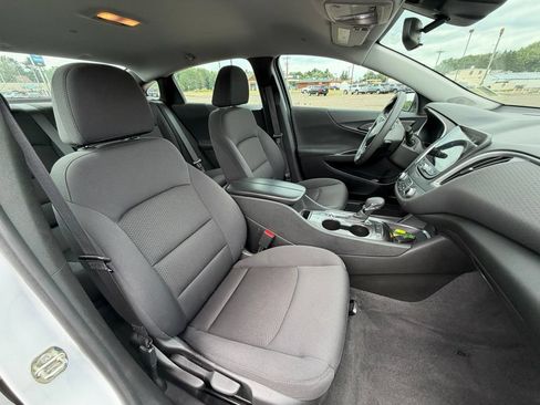 Used 2023 Chevrolet Malibu LT FWD image 7