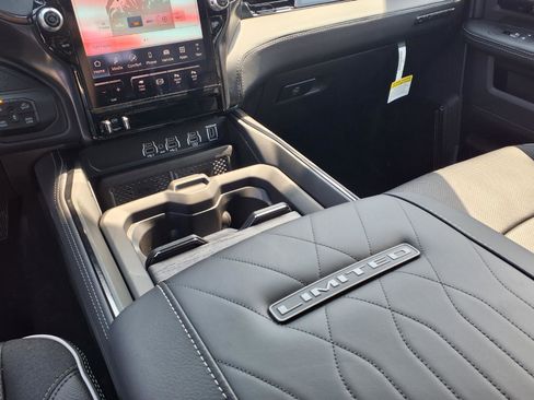 New 2026 RAM 2500 Limited AWD/4WD image 13