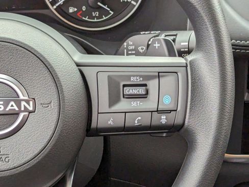 New 2025 Nissan Rogue SV image 24