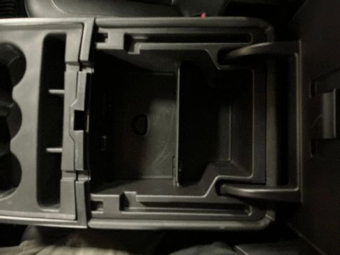 Used 2016 GMC Sierra 1500 SLE w/ SLE Value Package image 24