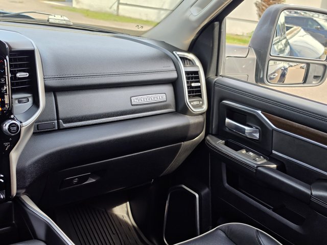 Used 2024 RAM 3500 Laramie AWD/4WD image 10