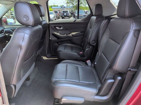 Used 2019 Chevrolet Traverse Premier w/ Driver Confidence II Package FWD image 25