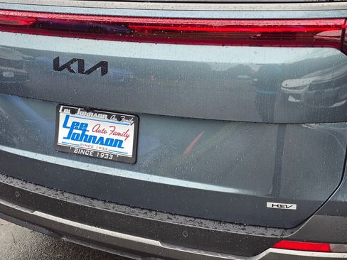 New 2026 Kia Carnival SX image 13