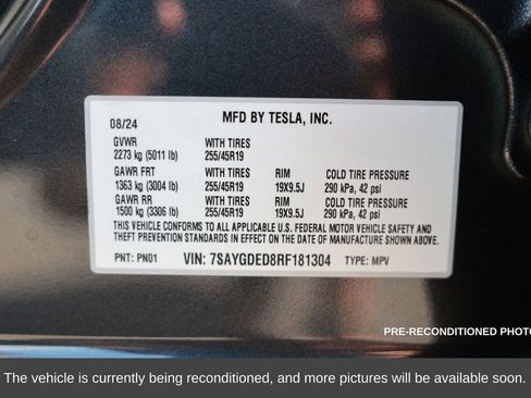 Used 2024 Tesla Model Y Long Range image 39