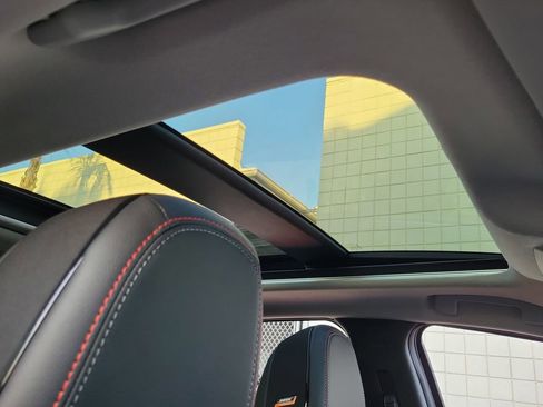 New 2026 Nissan Kicks SR w/ SR Premium Package FWD image 12