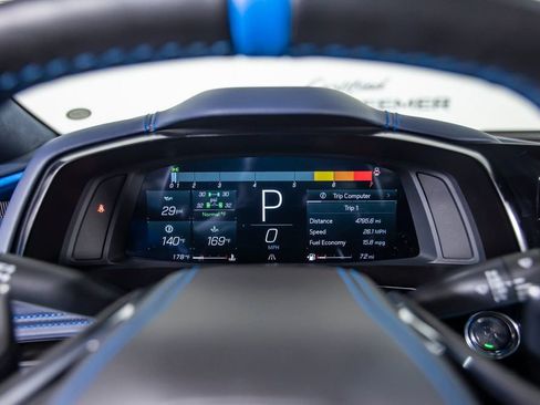 Used 2024 Chevrolet Corvette Stingray Premium Cpe w/ Z51 Performance Package RWD image 21