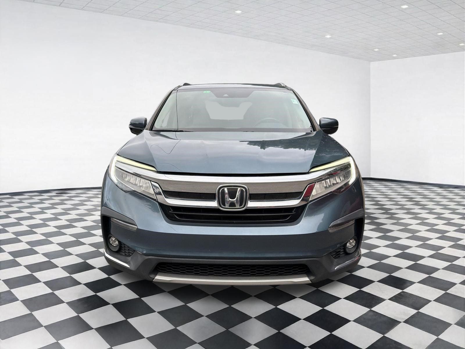 Used 2022 Honda Pilot Touring image 2