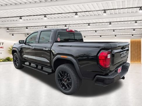 New 2026 GMC Canyon Denali w/ LPO, Denali Black Edition AWD/4WD image 9