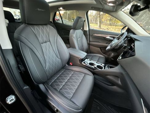 Used 2021 Buick Envision Avenir image 25