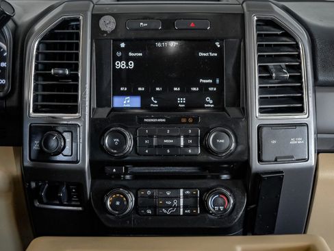 Used 2017 Ford F250 XLT AWD/4WD image 24